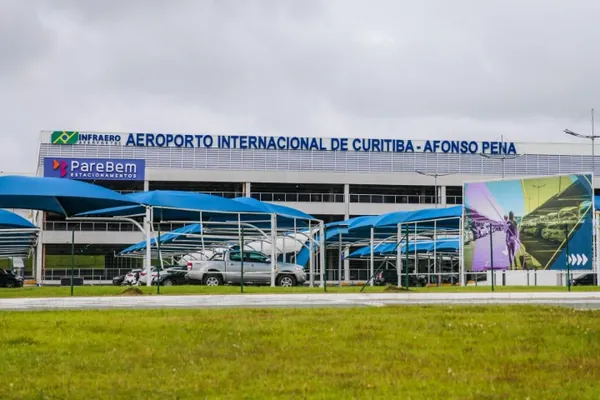 RÁDIO PR COOPERATIVO: Obras previstas em aeroportos concedidos à iniciativa privada vão trazer novas oportunidades para a economia paranaense