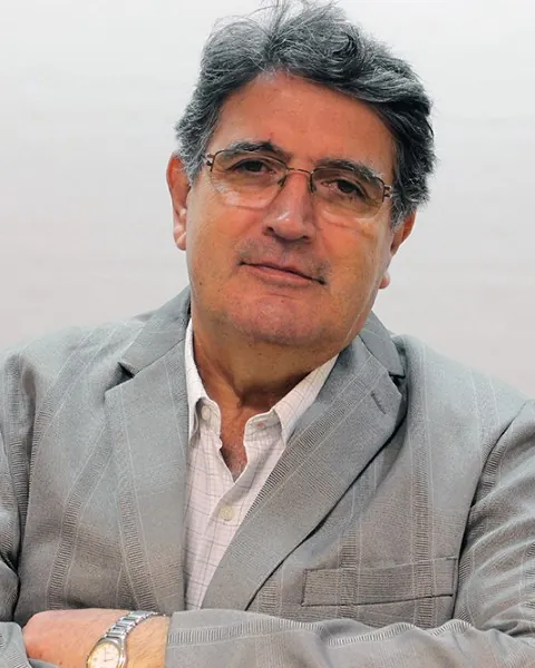 UNIMED CASCAVEL: Luiz Sergio Fettback toma posse como novo diretor-presidente da cooperativa