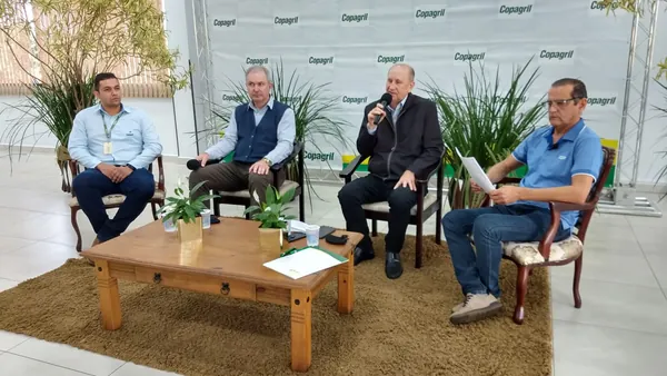 COPAGRIL: Seminário Soja e Milho é marcado por palestra e premiação dos melhores produtores