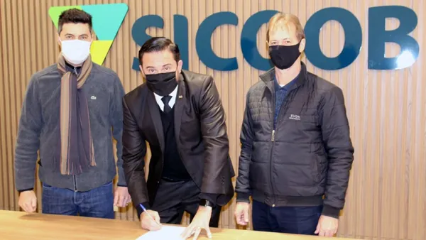 SICOOB MÉDIO OESTE: Cooperativa e Copacol assinam convênio com BRDE para facilitar acesso a crédito rural