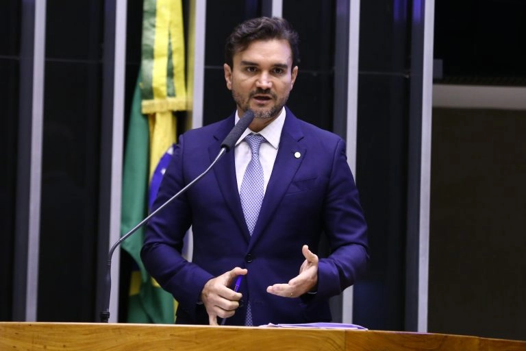 legislativo 10 08 2021