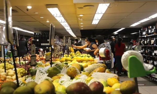 ECONOMIA: IGP-10 acumula inflação de 32,84% em 12 meses, diz FGV