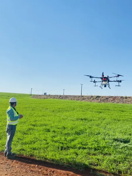 SICREDI VANGUARDA: Associado investe em drone para pulverização