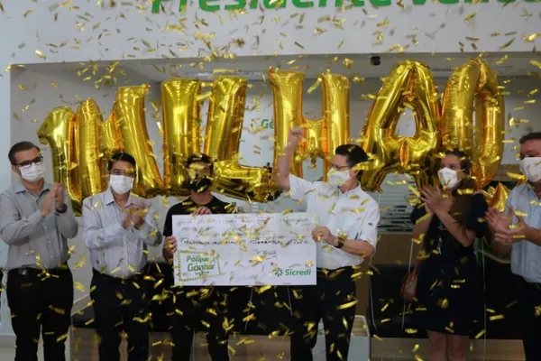 SICREDI: Campanha "Poupança Premiada" do Sicredi chega à reta final com sorteio de R$ 1 milhão