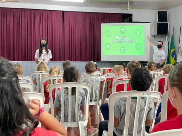 SICREDI PROGRESSO PR/SP: Oficinas de Educação Financeira impactam mais de 2 mil pessoas