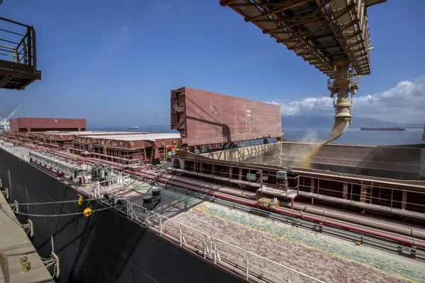 COMÉRCIO EXTERIOR: Com alta de 35%, terminais de Paranaguá fazem projeção para exportações do 1º trimestre