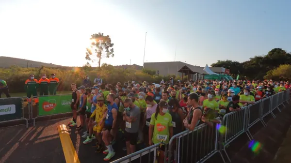 UNIMED PONTA GROSSA: Cooperativa promove evento esportivo no Parque Vila Velha