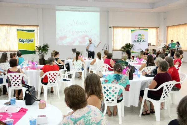 COPAGRIL: Dia Internacional da Mulher é comemorado com Tarde da Beleza