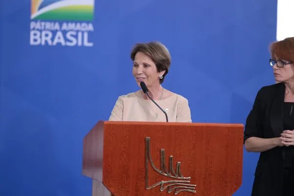 MAPA I: Tereza Cristina se despede do cargo de ministra; Marcos Montes é o novo ministro