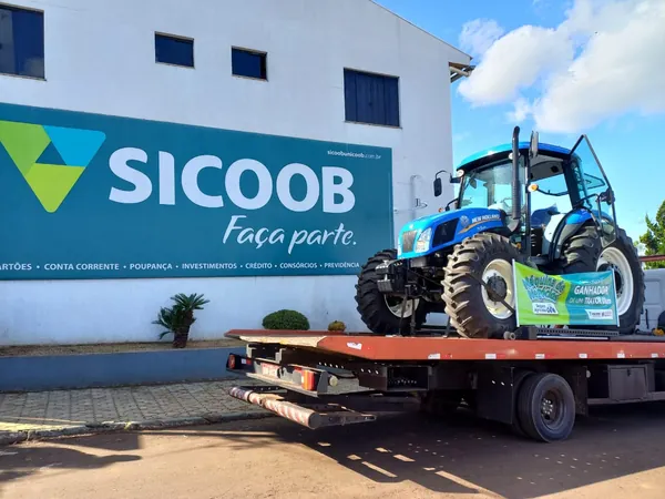 SICOOB INTEGRADO: Cooperado ganha trator no sorteio da promoção Máquina de Negócios