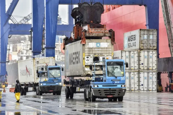 COMÉRCIO EXTERIOR: No 1º quadrimestre, Porto de Paranaguá exporta 608 mil toneladas de frango congelado