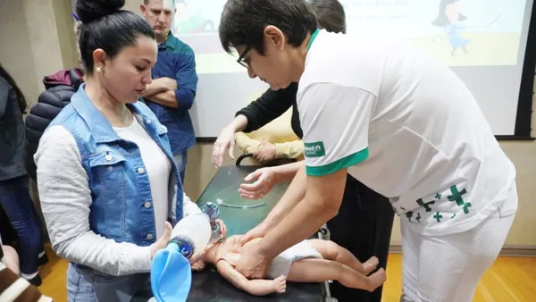 UNIMED COSTA OESTE: Colaboradores participam de treinamento sobre parada cardiorrespiratória em pediatria