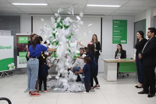 SICREDI PARQUE DAS ARAUCÁRIAS: Cooperativa e ACEPB realizam sorteio da Campanha da Economia Local