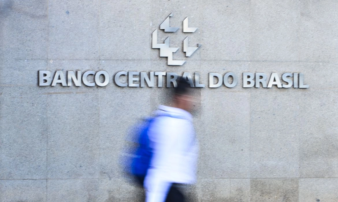 open finance 24 02 2023