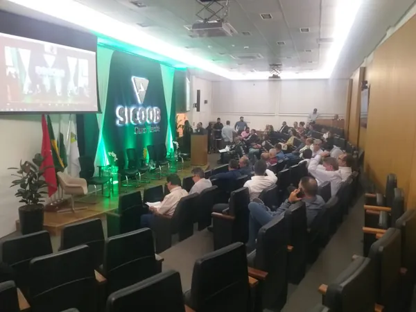 SICOOB OURO VERDE: Relacionamento com cooperados é reforçado em reunião preparatória e AGO