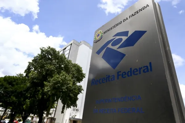 SICREDI: Imposto de Renda 2023; confira dicas para não cair nas garras do leão