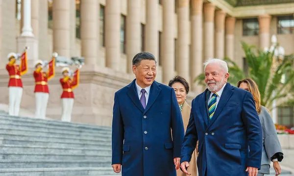 INTERNACIONAL: Lula e Xi Jiping assinam 15 acordos de parceria em Pequim