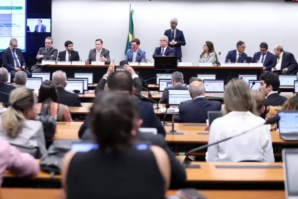 PEC 45/19: Cooperativismo de saúde participa de audiência pública sobre a Reforma Tributária
