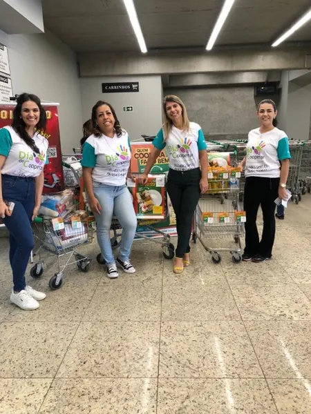 DIA DE COOPERAR: Cooperativas de Londrina iniciam ação do Dia C, arrecadando alimentos 