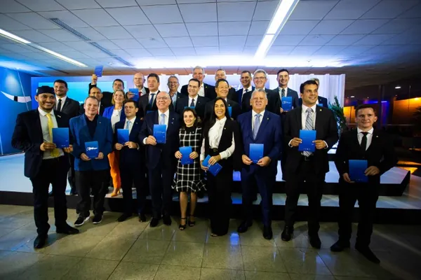 COOPERATIVISMO: Frencoop é oficializada com 325 parlamentares