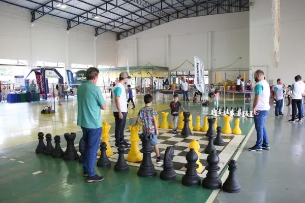 DIA C: Dia de Cooperar reúne cooperativas em prol da comunidade