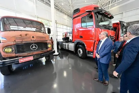 TRANSPORTE: Programa de renovação de frota de ônibus e caminhões tem primeira grande venda no país