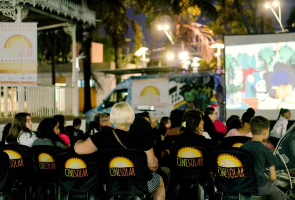CRÉDITO: CineSolarzinho chega a Ipeúna com sessões gratuitas de cinema movido a energia solar, pipoca e atrações para toda a família
