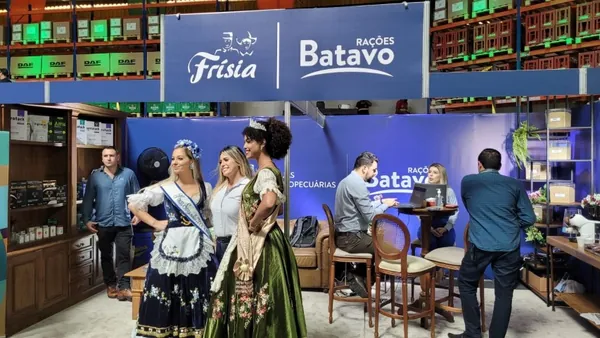 AGRO: Eficiência e inovação na nutrição animal são destaques da Rações Batavo no Transforma Agro Paraná