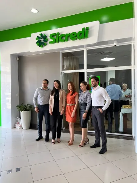 CRÉDITO: Sicredi inaugura mais uma agência em Umuarama (PR)
