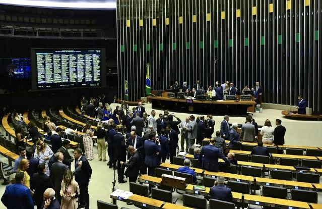 legislativo 28 12 2023