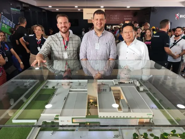 SAÚDE: Maquete do Hospital Intercooperativo do Paraná da Unimed é apresentada no Show Rural