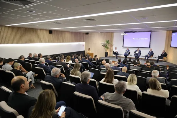 CECO: Plenária do Conselho Consultivo celebra importância do cooperativismo de crédito