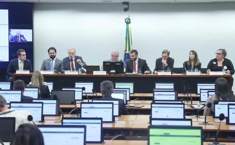 legislativo 11 06 2024