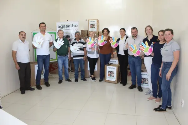 AGRO: Campanha do Agasalho 2024 da Coprossel destina 4,6 mil peças e artigos de inverno a pessoas carentes 