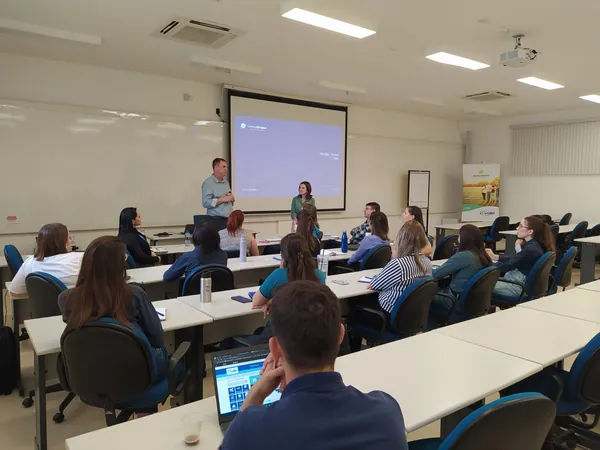 SESCOOP/PR: Gerência de Desenvolvimento Humano realiza reuniões técnicas no Oeste