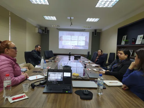 SESCOOP/PR: Analistas de Desenvolvimento Humano se reúnem com cooperativas do Sudoeste do Estado