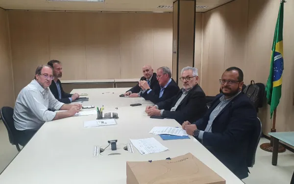 SAFRA 2024/25: Lideranças cooperativistas reivindicam mudança no enquadramento de acesso ao Pronaf, em reunião no Ministério da Fazenda