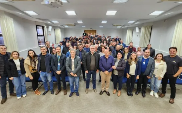 IMERSÃO: Lideranças da Coasul visitam Sistema Ocepar e Porto de Paranaguá 