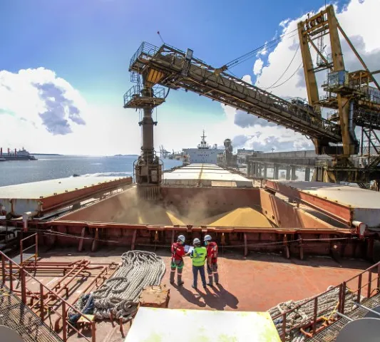 COMÉRCIO EXTERIOR: Portos do Paraná batem recorde de movimentação no primeiro semestre de 2024