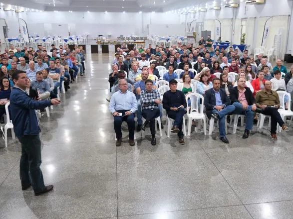 Aprosoja PR discute mercado e agricultura de baixo carbono