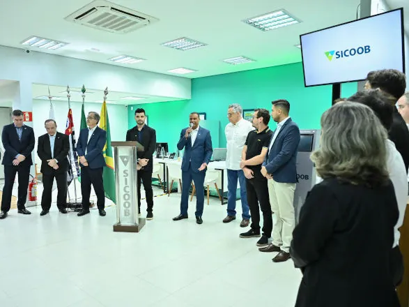 Sicoob Ouro Verde reinaugura agência em Bauru (SP)