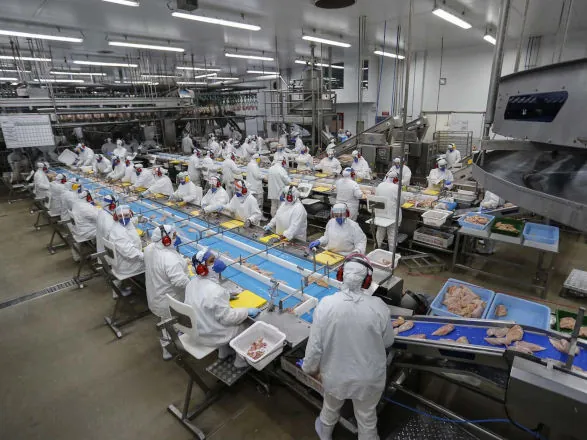 Com 237 mil trabalhadores, Paraná é o 2º estado que mais emprega na indústria de alimentos