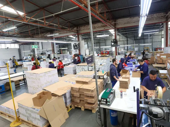 84% dos municípios do Paraná têm saldo positivo de empregos de janeiro a setembro