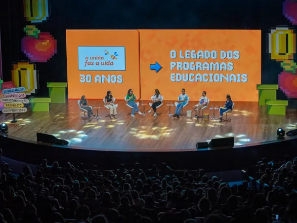 Educadores em ação: evento abre diálogo sobre futuro mais cooperativo na educação