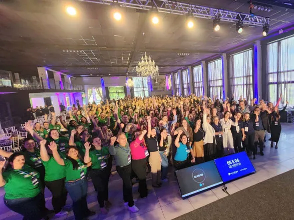 Sescoop/PR abre Encontro Estadual do Programa Cooperjovem com 380 participantes