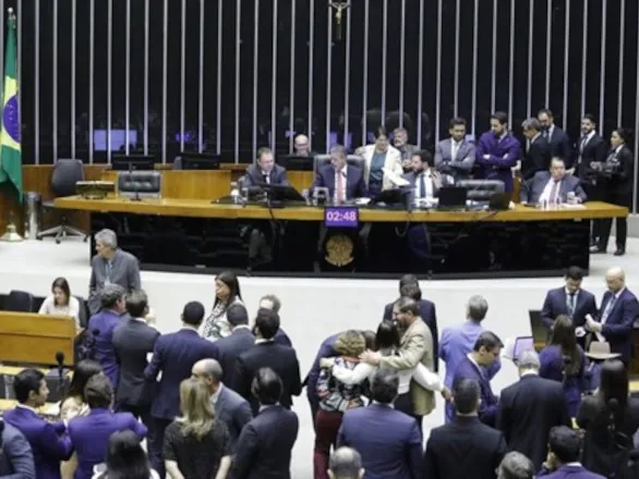 Câmara aprova projeto que regulamenta emendas parlamentares ao Orçamento