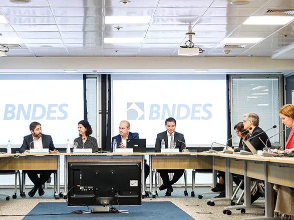 Sicredi disponibiliza crédito do BNDES diretamente pelo aplicativo