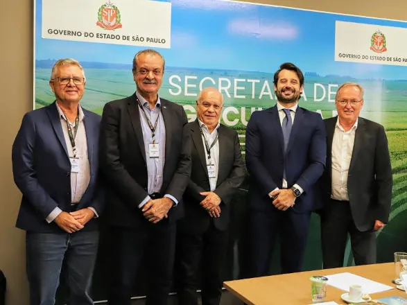 Paraná troca experiências sobre o Cadastro Ambiental Rural com o estado de São Paulo