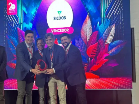 Sicoob é reconhecido no Prêmio Banking Transformation com inovação em Open Finance