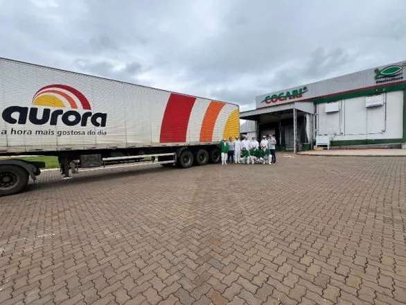 Cocari realiza o primeiro carregamento de filés de tilápia para a Aurora